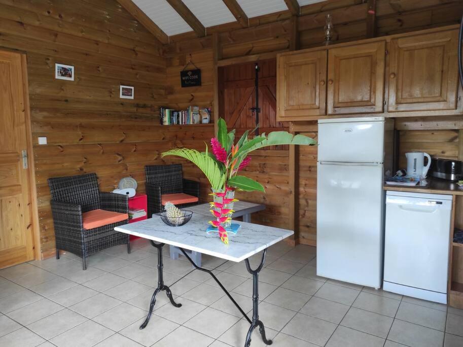 Le Tri Haut De Bellevue - Bungalow Heliconia Pointe-Noire Exteriér fotografie